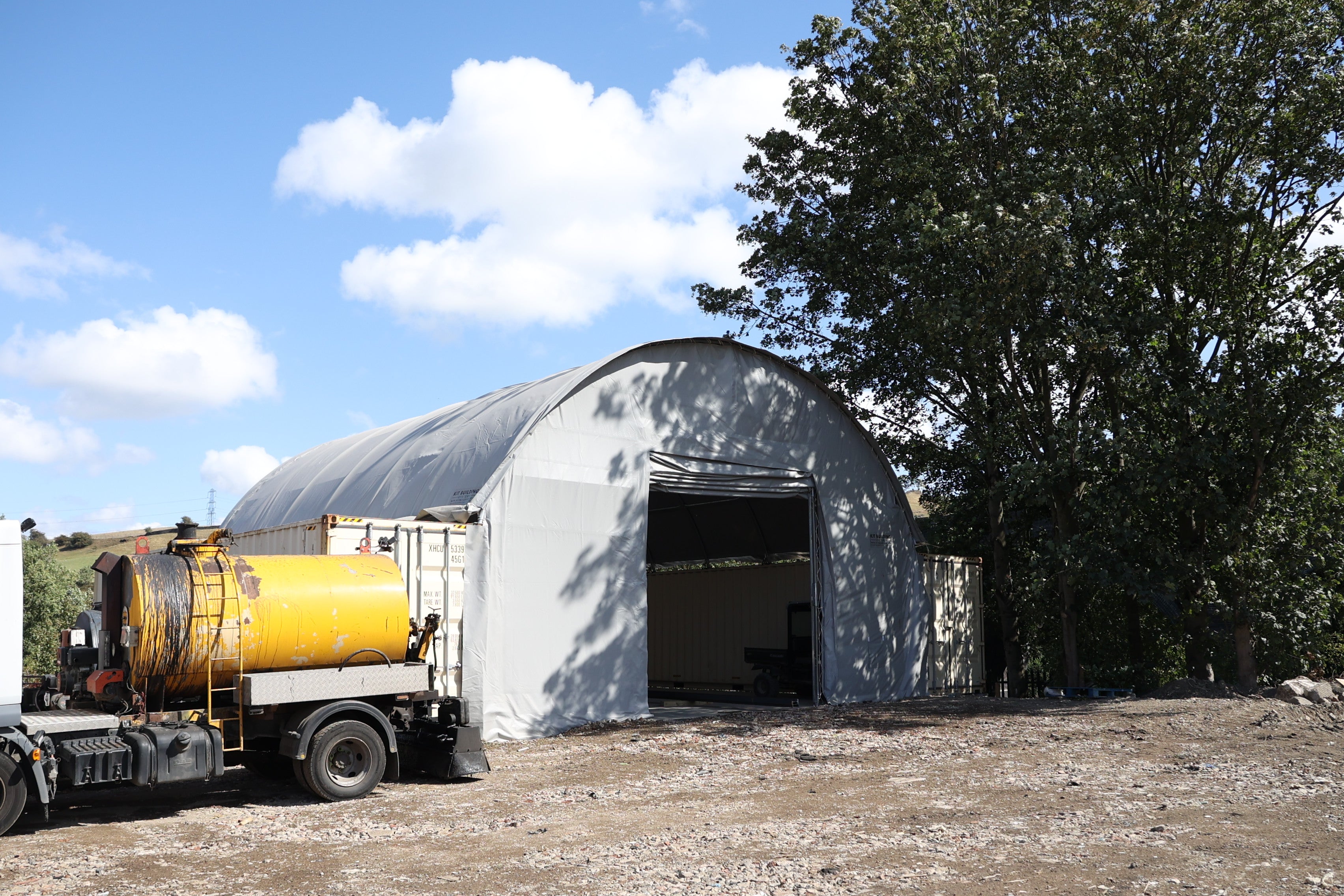 Mbulesat e Kontejnerëve - 26ft x 40ft x 10ft (8m x 12m x 3m)