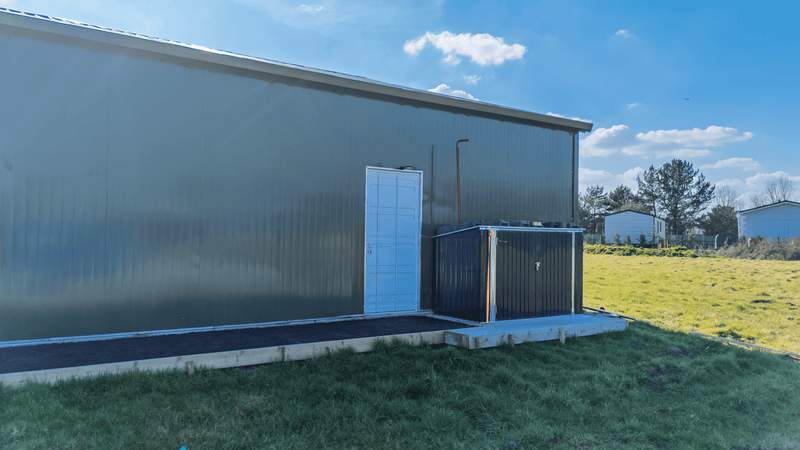 Hangari i Aeroplanëve prej Çeliku