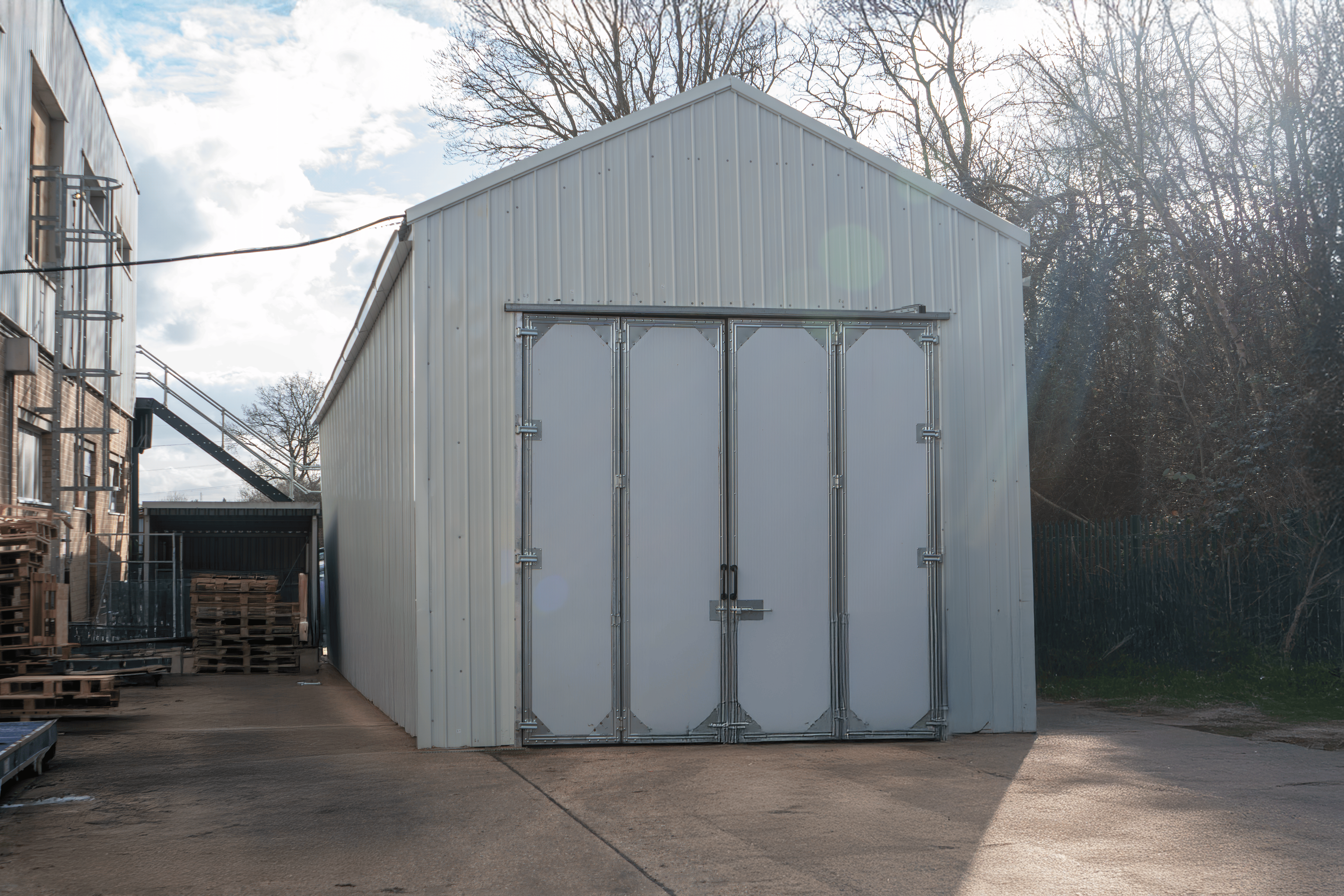 Hangari i Aeroplanëve prej Çeliku